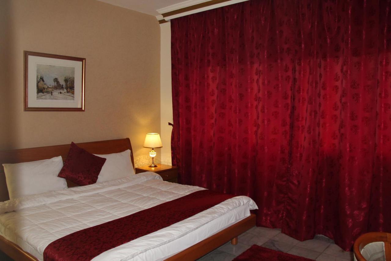 Hotel The Diplomat Bejrut Zewnętrze zdjęcie
